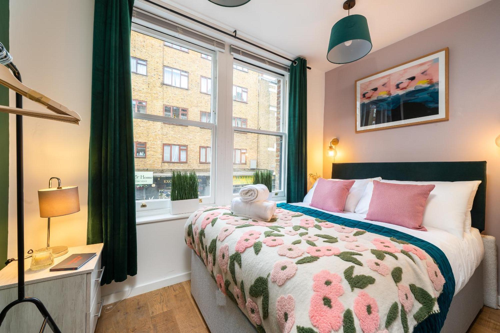 1br Stylish Flat By Hostarahomes, Near Liverpool Street, Prime Location, Sleeps Up To 4 * Londen