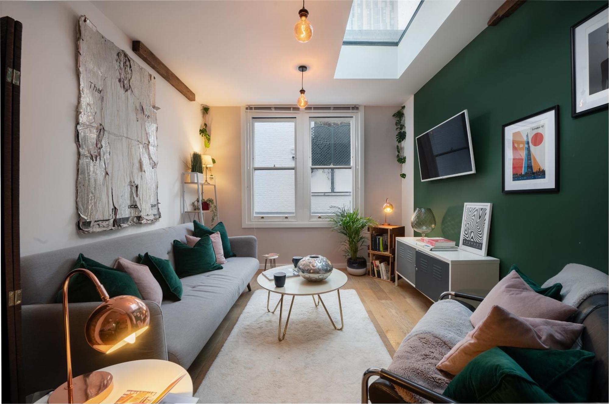 1br Stylish Flat By Hostarahomes, Near Liverpool Street, Prime Location, Sleeps Up To 4 * Londen